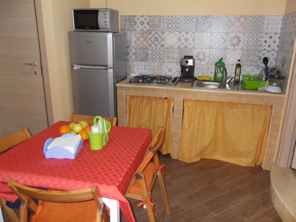 Zu Pippinu Lejlighed Castellammare del Golfo Værelse billede
